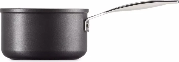 Le Creuset Casserole 1