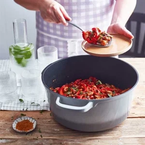 Cocotte Légère Ronde En Fonte D’aluminium 28 Cm 6,7 L Coloris Gris 8