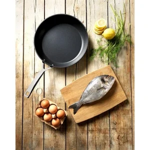 Le Creuset Poêle 24 Cm Les Forgées 7