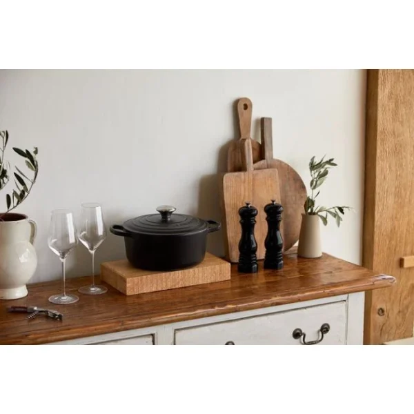 Cocotte En Fonte Ronde 24 Cm Noir Mat Le Creuset Signature 7